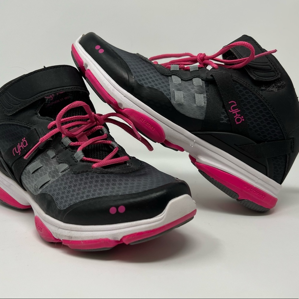 Ryka Devotion XT mid top 7.5 medium womens areobic shoes